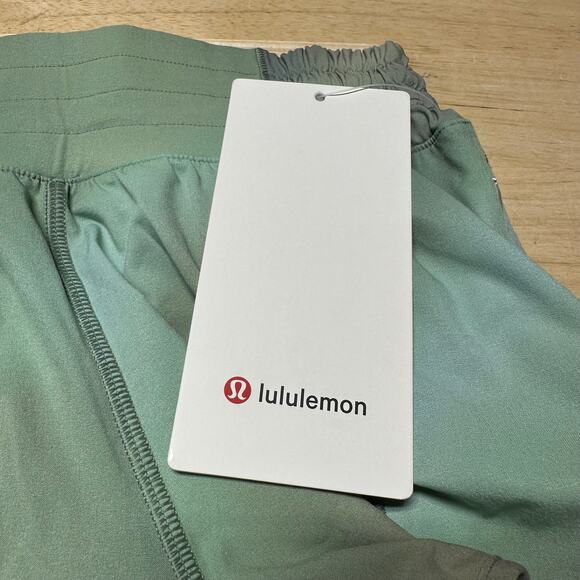Lululemon Hotty Hot High-Rise Lined Short 2.5" Chroma Drift Green Size 6 NWT - Picture 5 of 12